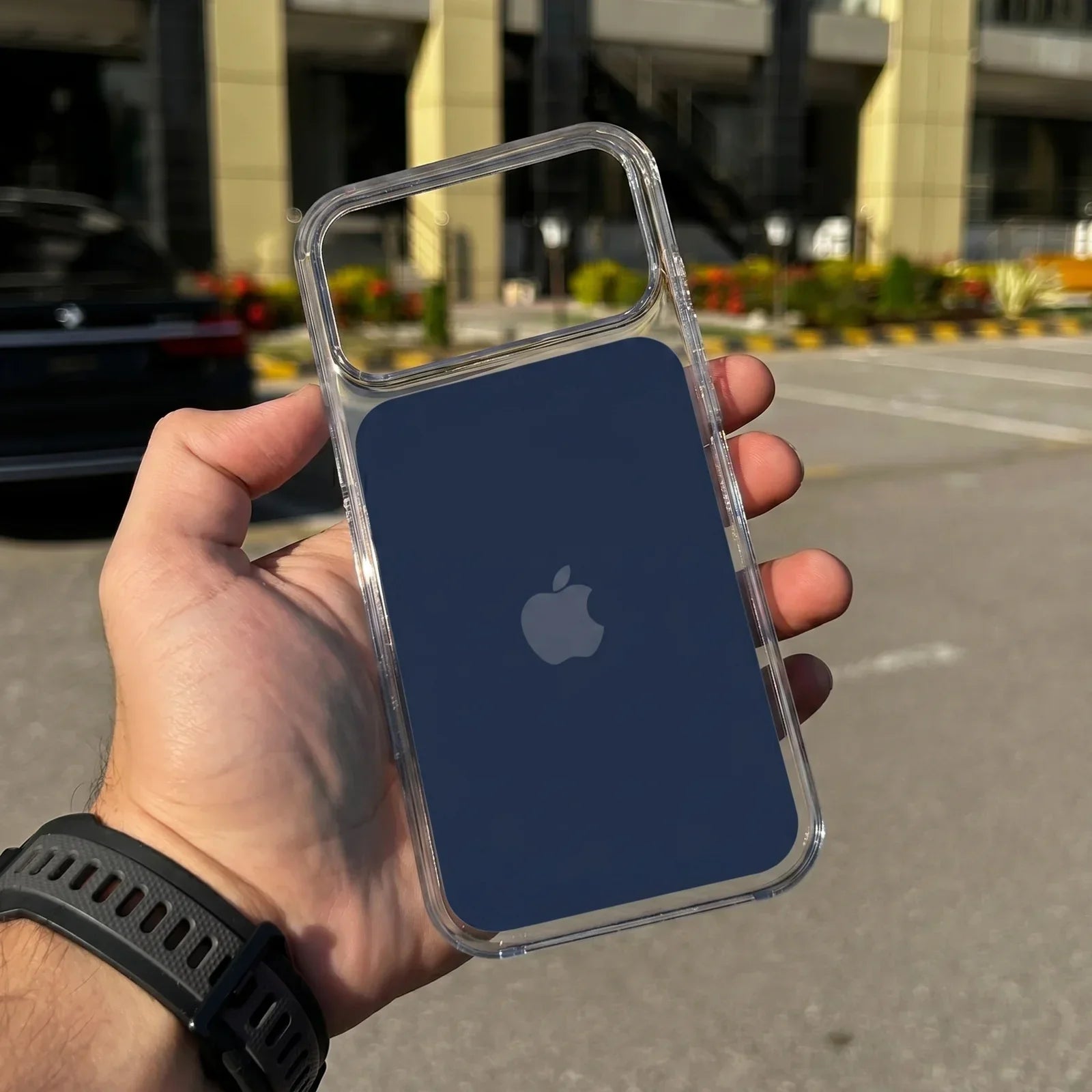 Apple Clear Case with MagSafe For iPhone
