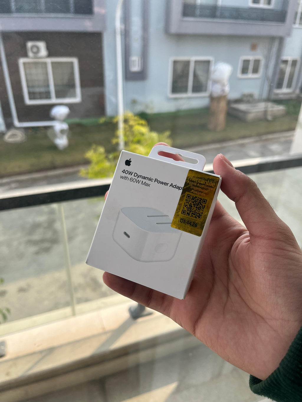 Apple 40W Dynamic Power Adapter With 60W Max + FREE Braided Cable