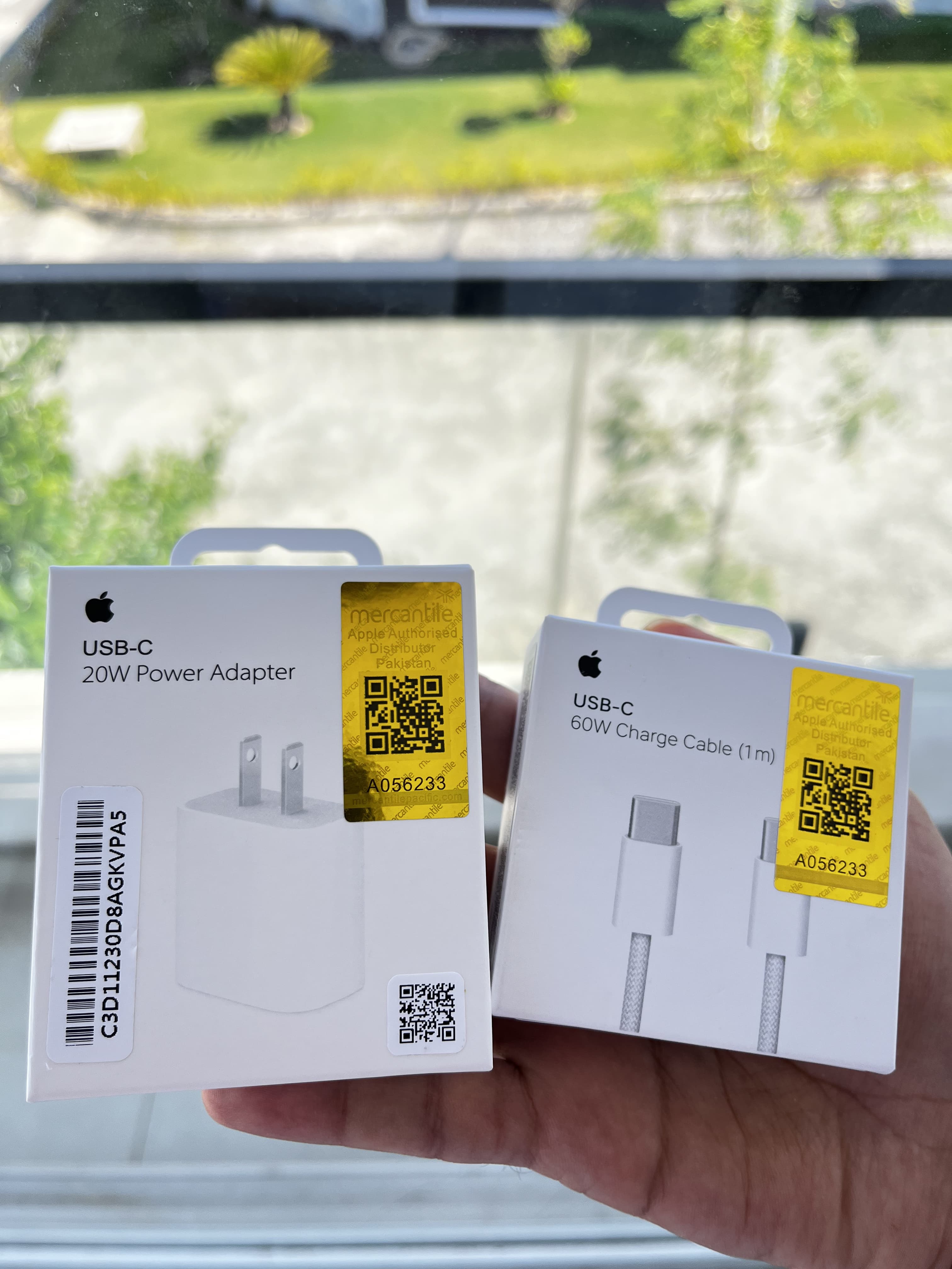 Apple 20W USB-C Fast Charger Pakistan – Original iPhone Charger