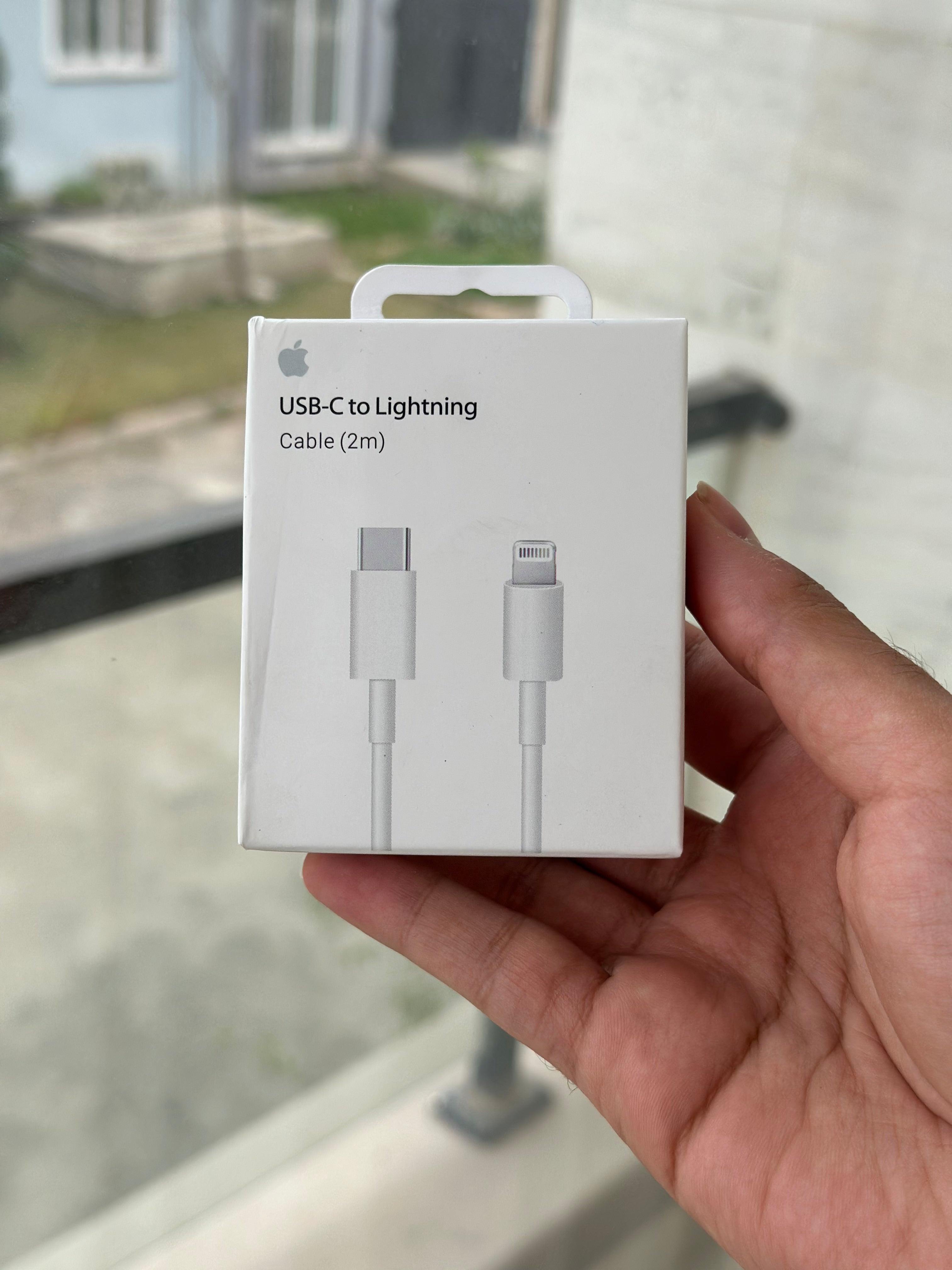 Apple USB-C to Lightning Cable 2m – 60W Fast Charging for iPhone 13 Pro Max & 14 Pro Max