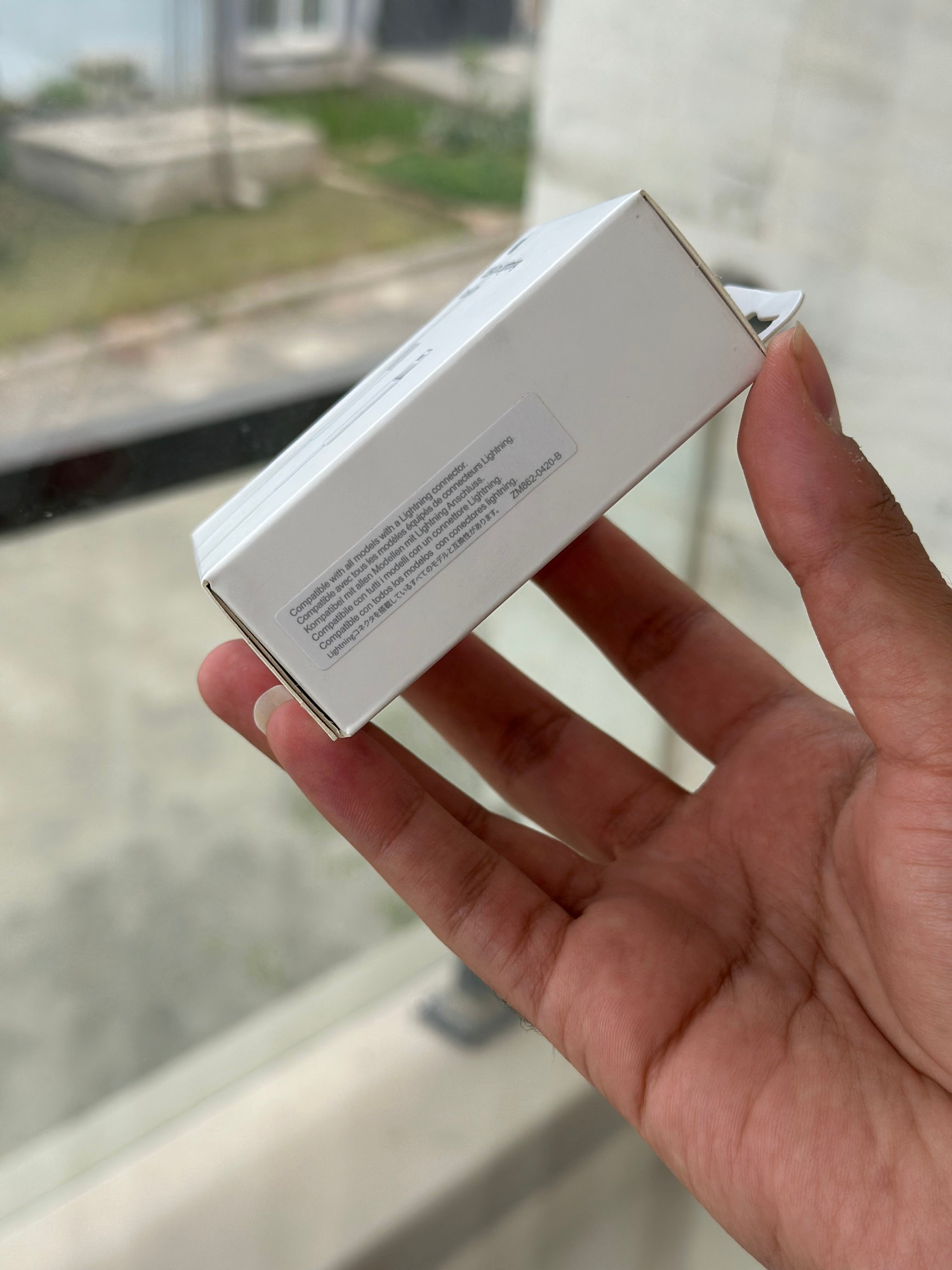 Apple USB-C to Lightning Cable 2m – 60W Fast Charging for iPhone 13 Pro Max & 14 Pro Max