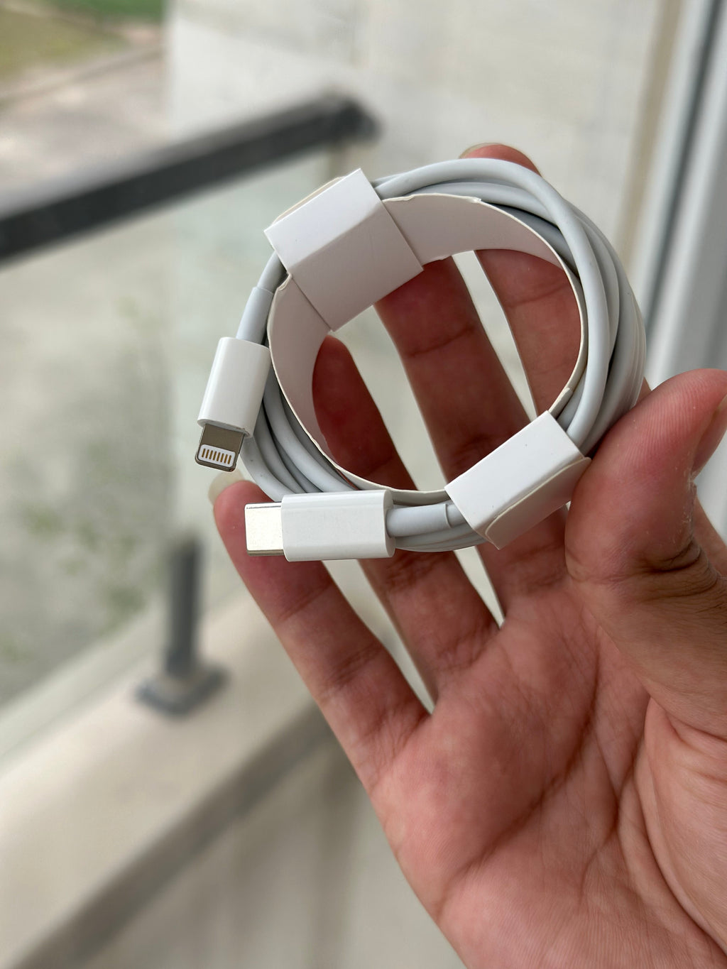 Apple USB-C to Lightning Cable 2m – 60W Fast Charging for iPhone 13 Pro Max & 14 Pro Max