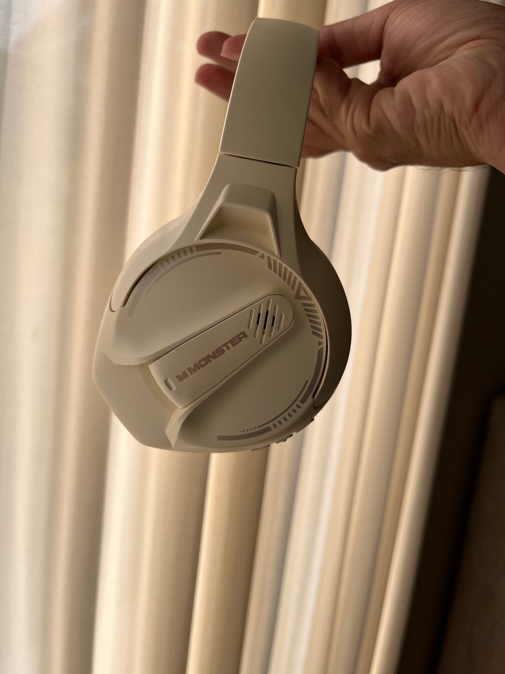 Monster Storm XKH03 Wireless Gaming Headphones – White
