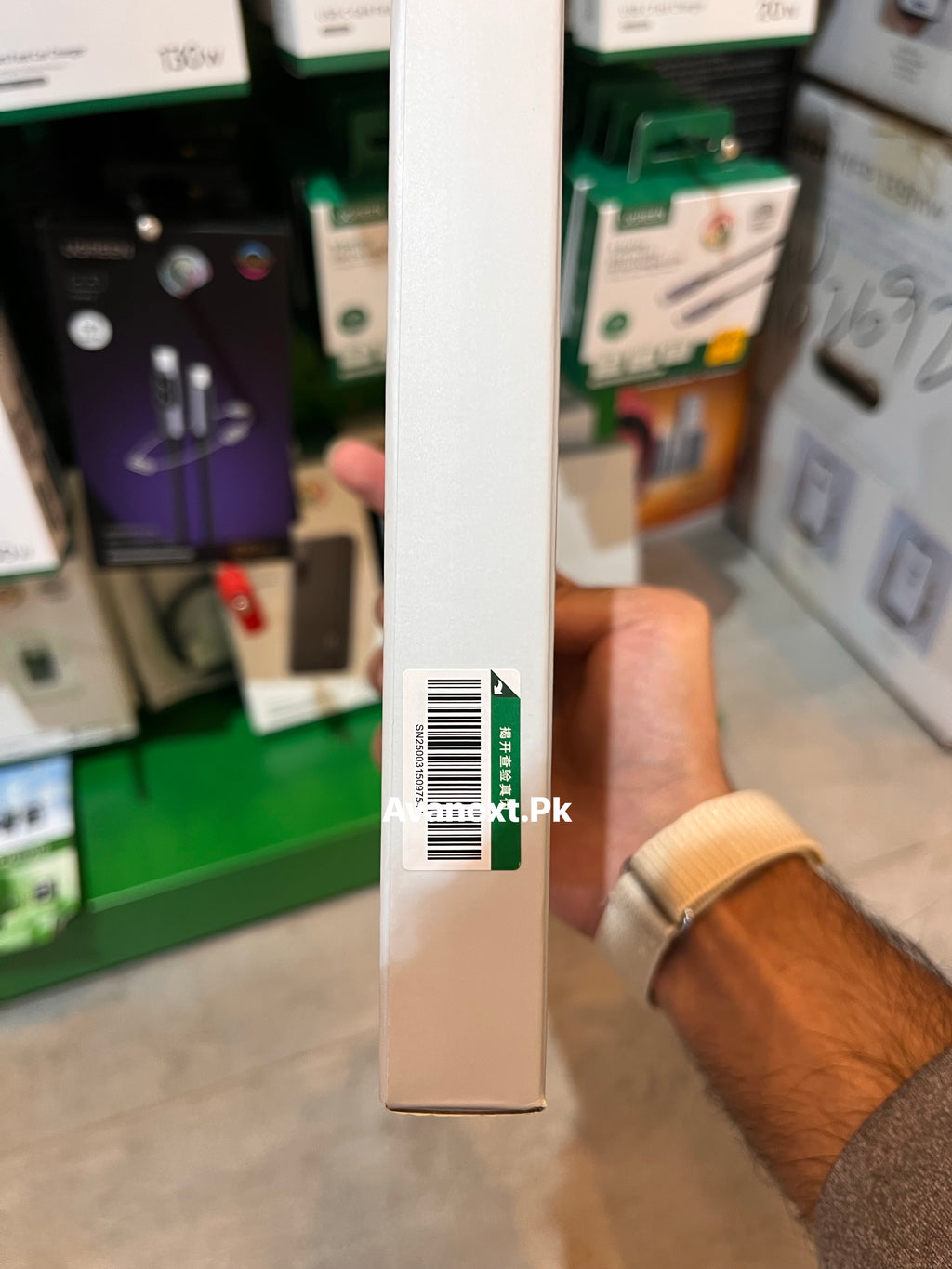 UGREEN US551 cable side