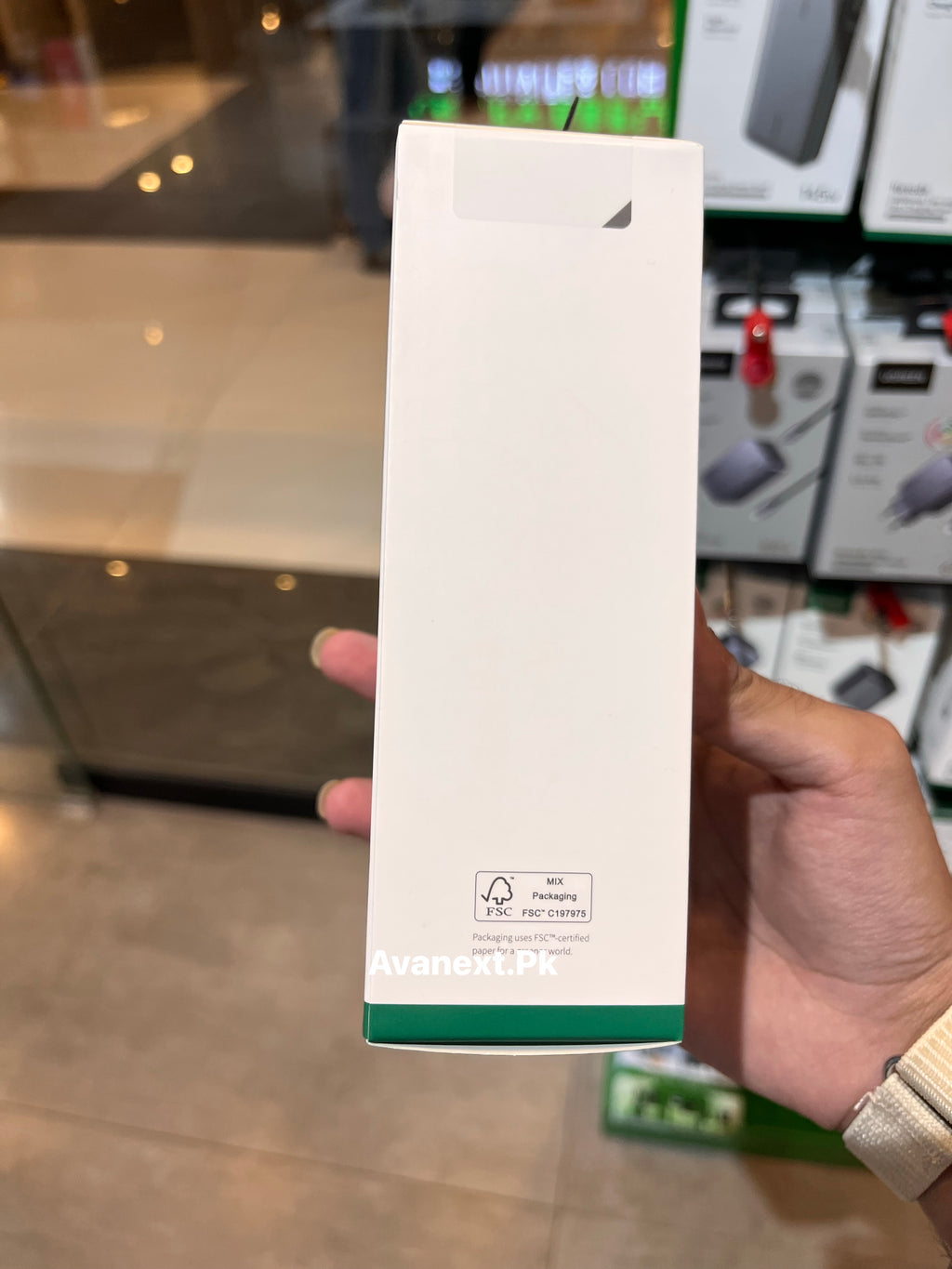 UGREEN 130W car charger packaging side