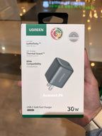 UGREEN 35W 2-port GaN charger front