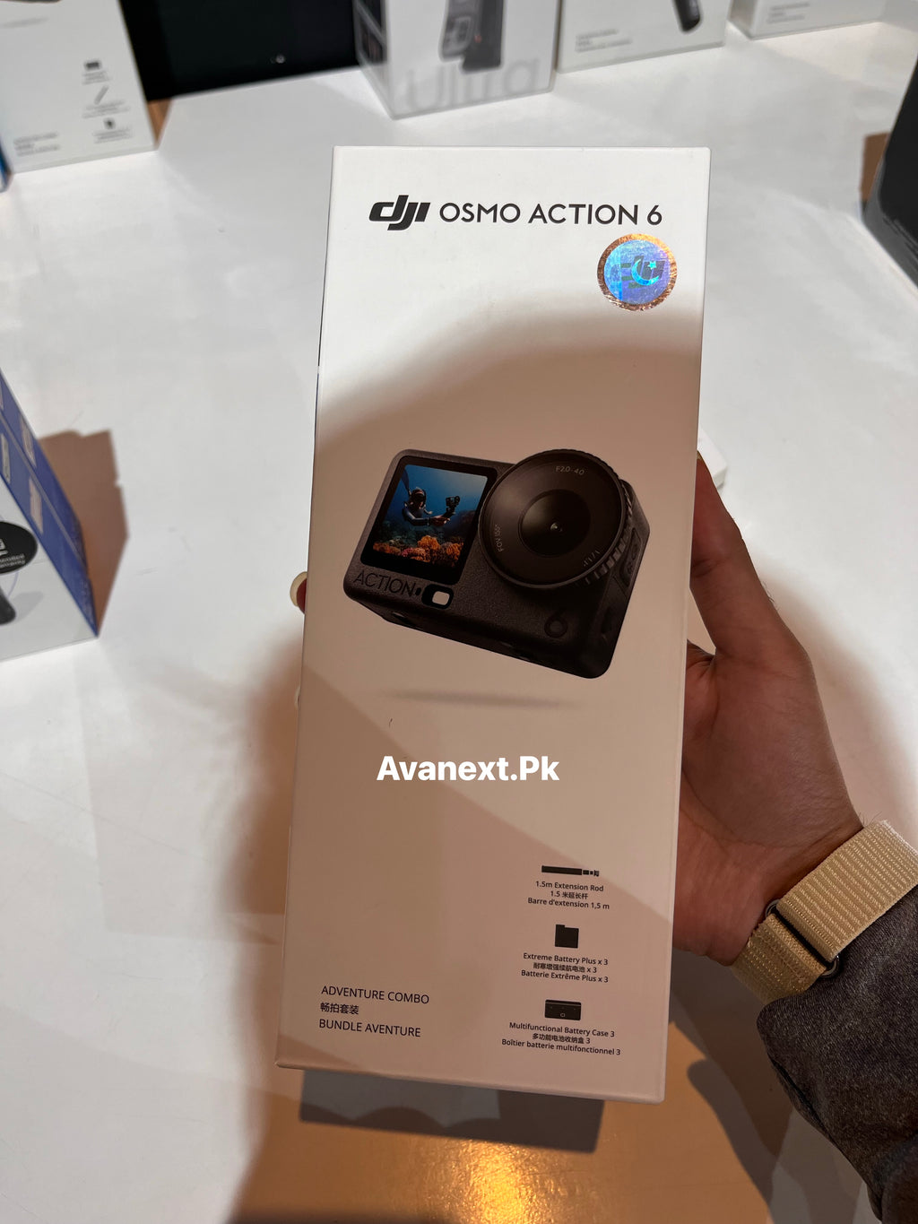 DJI Osmo Action 6 Adventure Combo