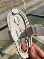 Braided 1m USB-C to USB-C cable with both connectors visible