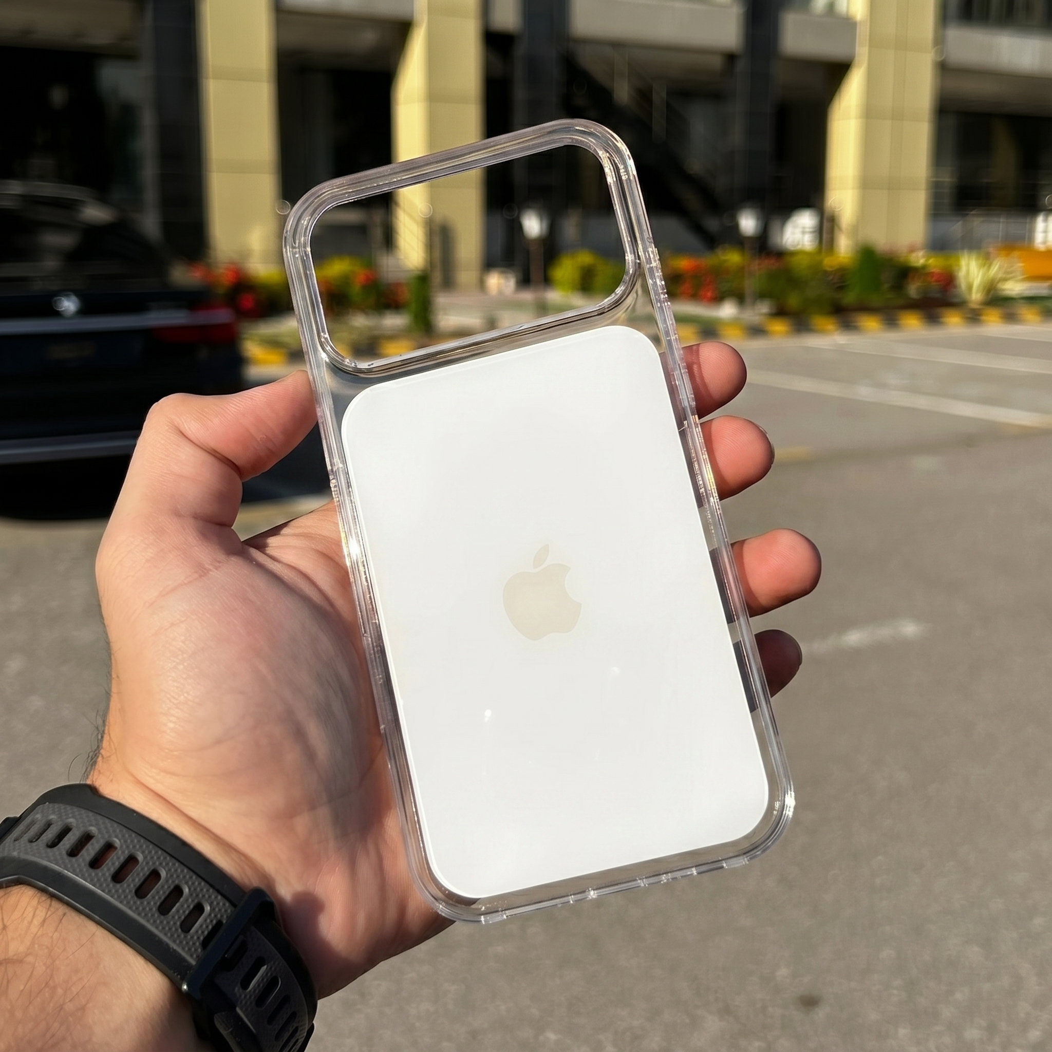 Apple Clear Case with MagSafe For iPhone