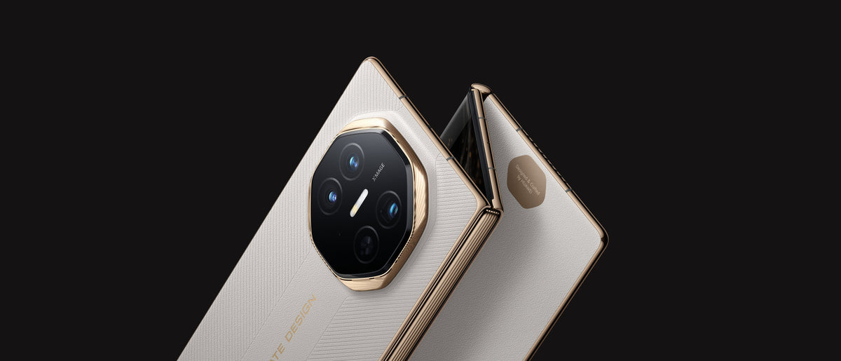 Huawei Mate XT unfolded display product image